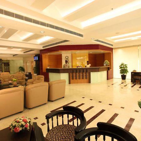Hotel Airlink Castle Недумбассери Экстерьер фото