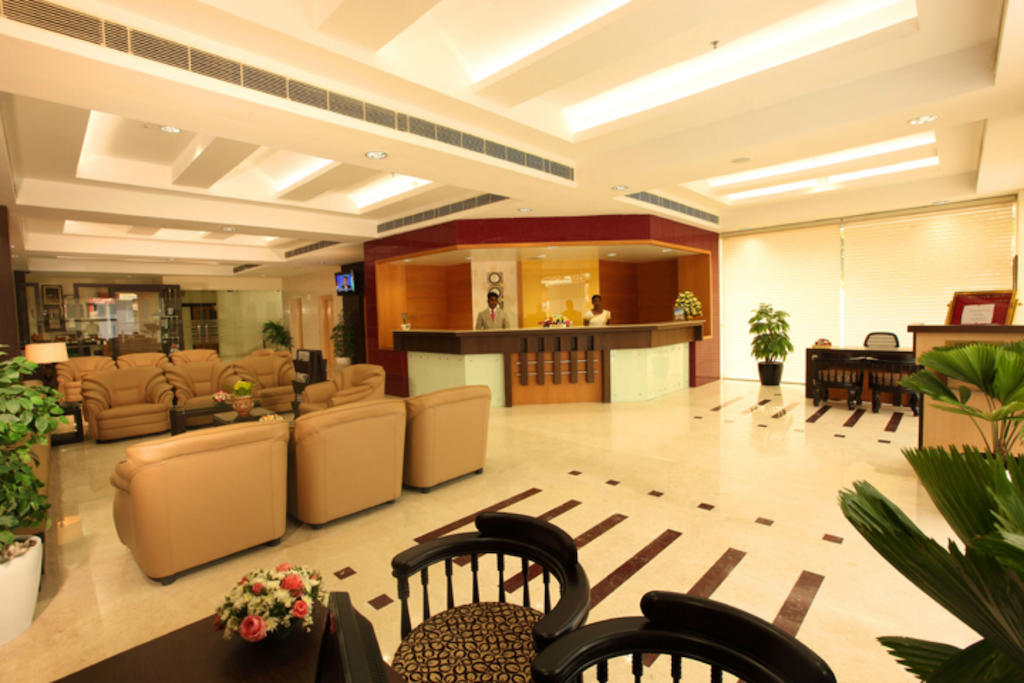 Hotel Airlink Castle Недумбассери Экстерьер фото